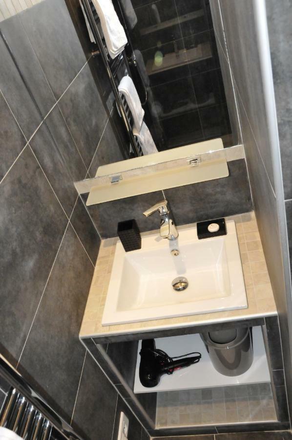Paris Besson Stay Appartement Neuilly Sur Seine Luaran gambar